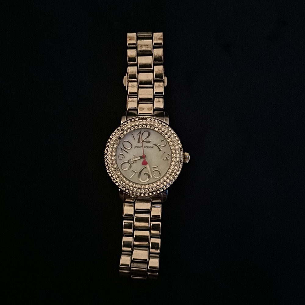 BETSEY Johnson watch - Picture 3 of 5